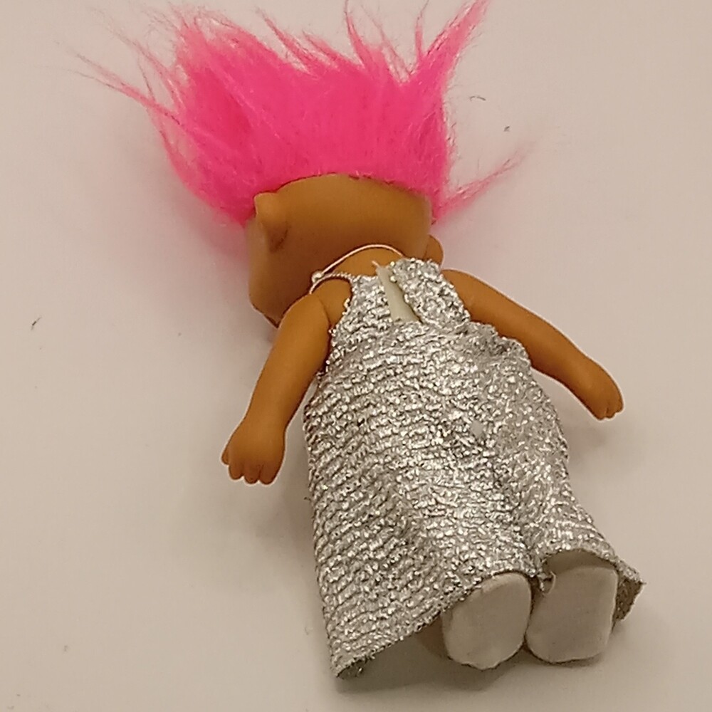 RUSS Tracey Doll Pink Hair Brown Eyes 7 in Poseable 1990s Silver Dress Troll - Picture 8 of 11